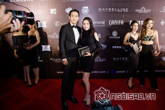 Sammy Dung, Hotgirl Sammy Dung, Hứa Vĩ  Văn, Sao Việt