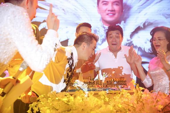 Simon Tứ, Sinh nhật Mr Đàm, Đàm Vĩnh Hưng, Sao Việt