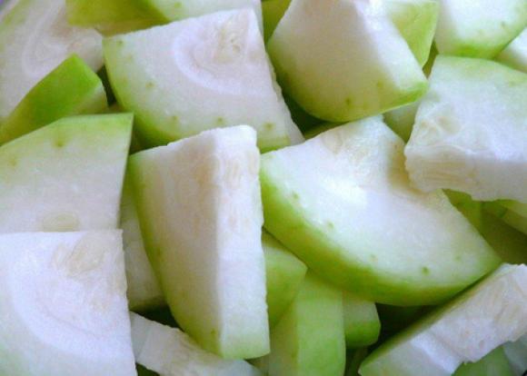 bí đao, sai lầm khi ăn bí đao, cách chế biến bí đao, nấu bí đao quá kĩ, ăn sống bí đao