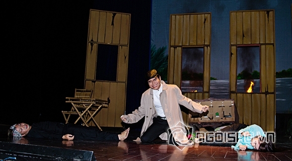 Đoàn Việt Hùng, ngai vàng điện ảnh 2015 Đoàn Việt Hùng, Sao Việt