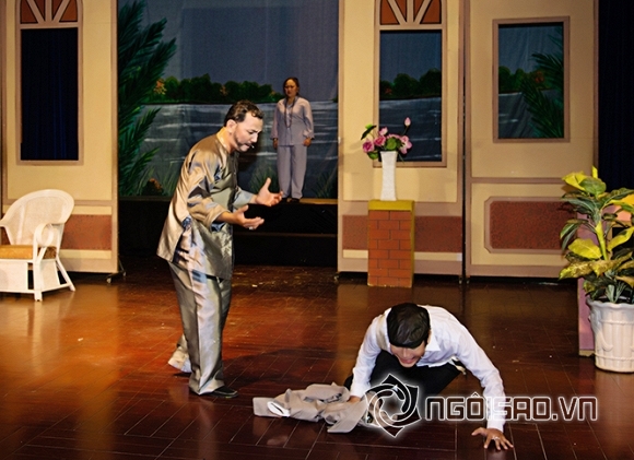 Đoàn Việt Hùng, ngai vàng điện ảnh 2015 Đoàn Việt Hùng, Sao Việt