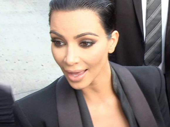 sao Hollywood,Kim Kardashian,dây chuyền kim cương của Kim Kardashian,Kim Kardashian bị cướp