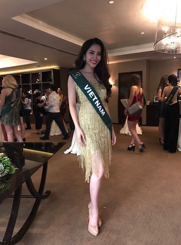 Nam Em, Phạm Hương, sao việt đụng hàng, Nam Em thi Miss Earth 