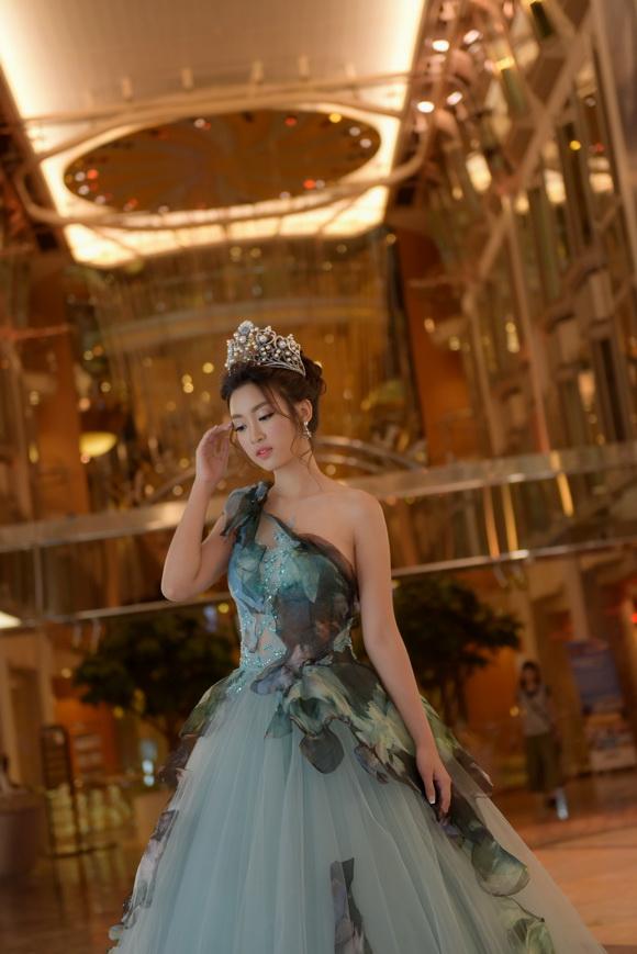 Hoa hậu mỹ linh,hoa hậu việt nam 2016,Mỹ Linh hóa thân thành Cinderella