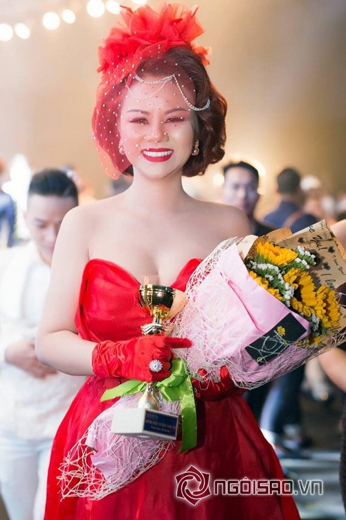 mrs-vietnam-ao-dai-in-usa-1310-11-ngoisao 2 Mrs Vietnam ao dai in USA, Hoa hậu Vietnam Áo dài tại Mỹ, Vivian Văn