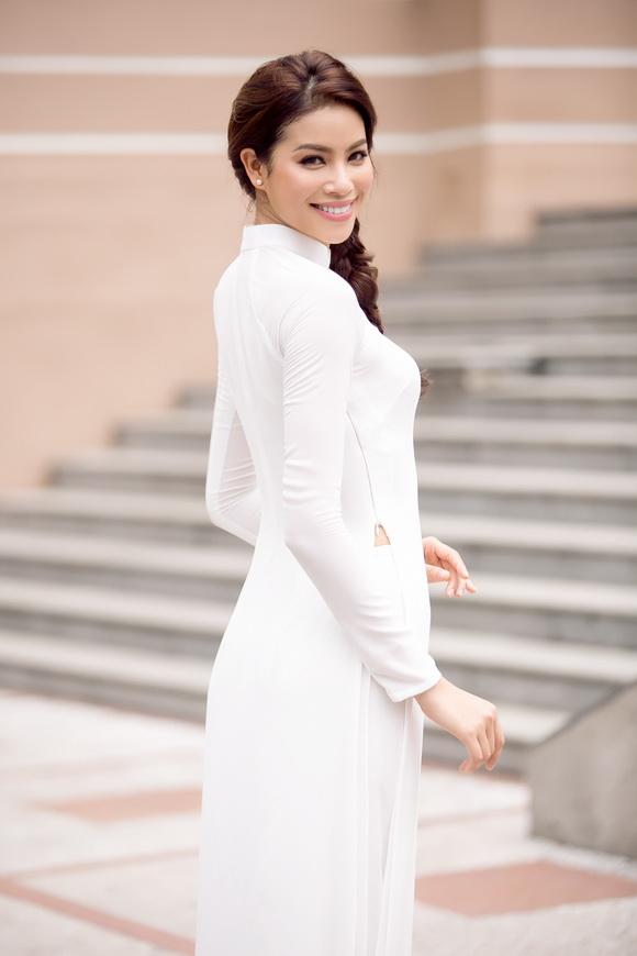 Hoa hậu phạm hương,hoa hậu hoàn vũ việt nam 2015,phạm hương diện áo dài trắng