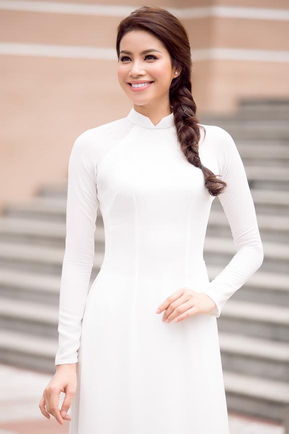 Hoa hậu phạm hương,hoa hậu hoàn vũ việt nam 2015,phạm hương diện áo dài trắng