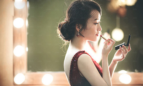 vợ lẳng lơ, vợ không đeo nhẫn cưới, cuộc sống sau kết hôn, cưới vợ, yêu vợ mù quáng