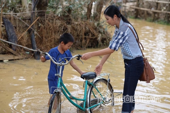 Hoa hậu Ngọc Hân, Ngọc Hân, Ngọc Hân về miền Trung, Ngọc Hân làm từ thiện ở Hà Tĩnh