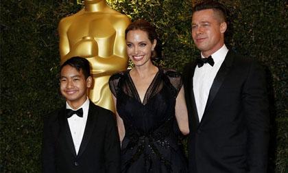 sao ngoại,  Angelina Jolie,  Angelina Jolie và Brad Pitt, Angelina Jolie và Brad Pitt ân ái tay ba, đời sống tình dục Angelina Jolie và Brad Pitt