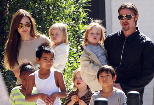 sao Hollywood,Brad Pitt,Maddox,Brad Pitt bạo hành,con trai nuôi của Brad Pitt,Angelina Jolie