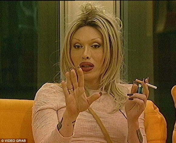 Pete Burns, Pete Burns qua đời, ca sĩ nghiện dao kéo, ca sĩ chuyển giới