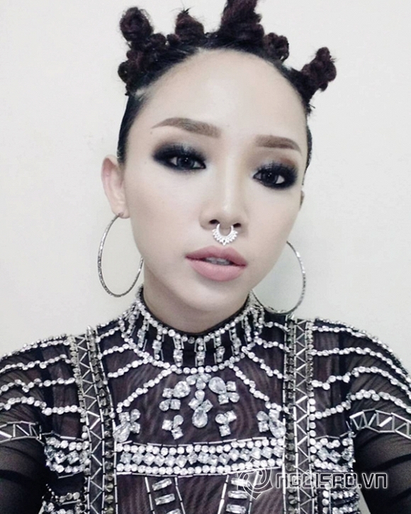 sao việt đeo khuyên mũi, đeo khuyên mũi, đeo khuyên, xu hướng đeo khuyên mũi