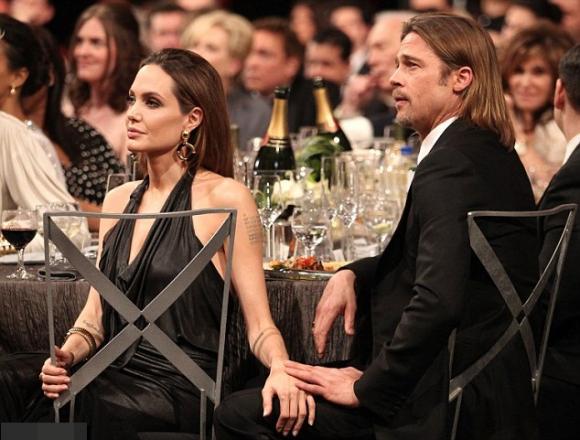 vợ chồng Brad Pitt ly hôn, biệt thự của Brad Pitt và Angela Jolie, khối tài sản bất động sản của vợ chồng Angela Jolie, nhà sao