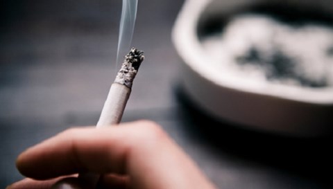 tâm sự, chuyện vợ chồng, vợ có bầu, chồng cai nghiện thuốc lá, chồng nghiện thuốc lá