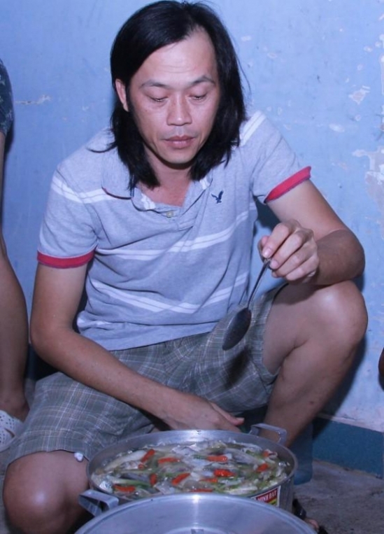 sao việt, hoài linh, nhà thờ hoài linh, bữa ăn của hoài linh, cuộc sống của hoài linh, nhà hoài linh