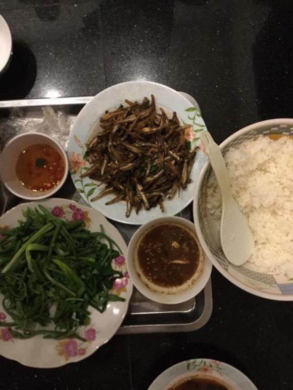 sao việt, hoài linh, nhà thờ hoài linh, bữa ăn của hoài linh, cuộc sống của hoài linh, nhà hoài linh