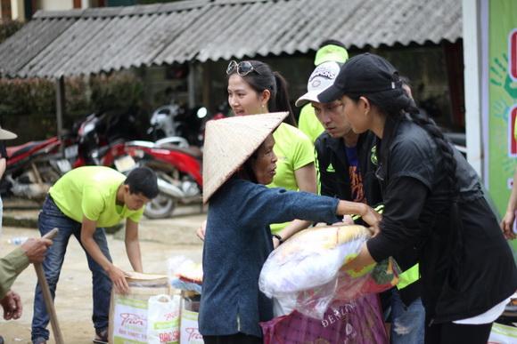 Ẩm thực Trần Đà Nẵng, Nguyên Vũ, Trương Thị May, Sao Việt