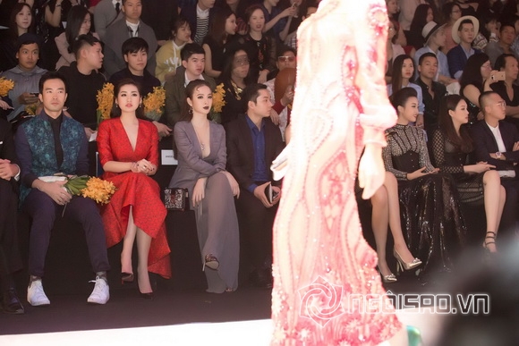  Vietnam International Fashion Week,  Angela Phương Trinh, sao lo nguc, sao viet