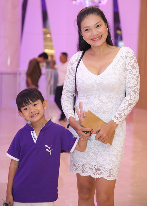 diễn viên Khánh Hiền, đám cưới Khánh Hiền, sao Việt, sao Việt tới đám cưới Khánh Hiền