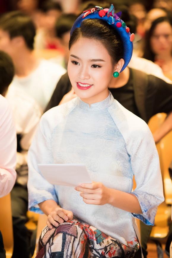 Cô gái vàng của Hoa hậu Việt Nam 0