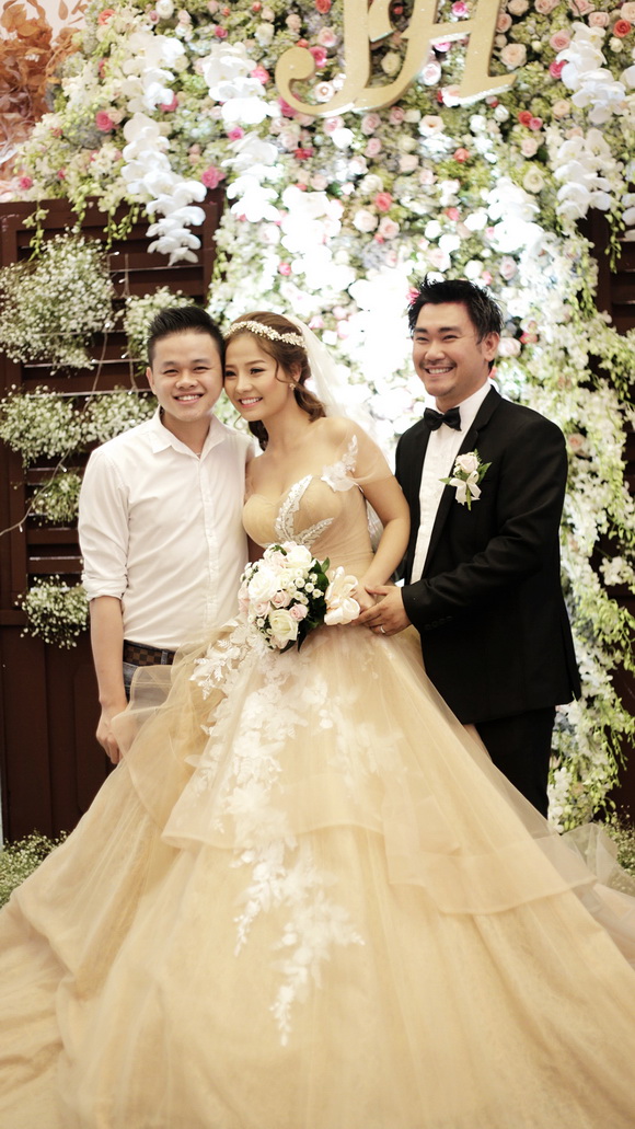 Simon Tứ, diễn viên Khánh Hiền, Đám cưới Khánh Hiền