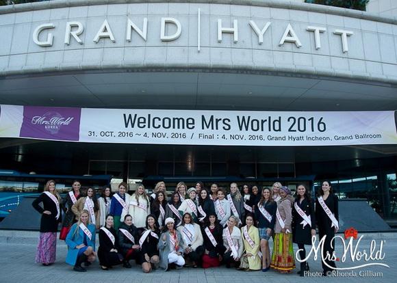 Xuân Thủy lọt Top 5 Mrs World 2016 0