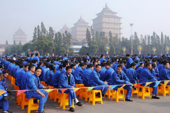 ngôi làng giàu nhất trung quốc, ngôi làng giàu nhất, bên trong ngôi làng giàu nhất trung quốc