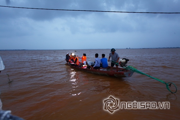 Á hậu Quỳnh Mai, Á hậu Quỳnh Mai đi từ thiện, Minh Chánh Entertainment