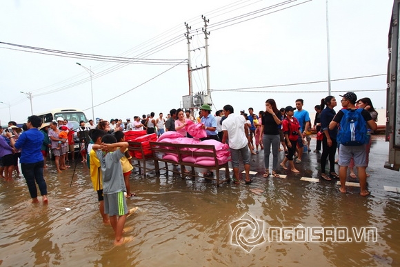 Á hậu Quỳnh Mai, Á hậu Quỳnh Mai đi từ thiện, Minh Chánh Entertainment