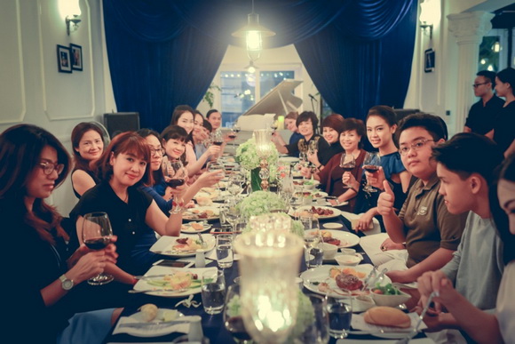 svilla-911-2-ngoisao.vn-w580-h387 4 Nhà hàng Svila, Nhiếp ảnh gia Tô Thanh Tân,