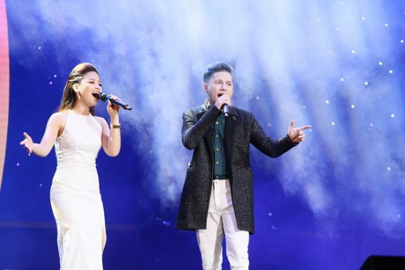 dang-quang-watch-1411-4-ngoisao.vn-w580-h386 6 MC Phan Anh, Đăng quang watch, Đồng hồ Đăng Quang