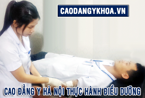 cao-dang-y-ha-noi-thuc-hanh-dieu-duong-1511-ngoisao.vn-w500-h339 2 Trường Cao đẳng Y Dược Pasteur, Học ngành Y, Học điều dưỡng