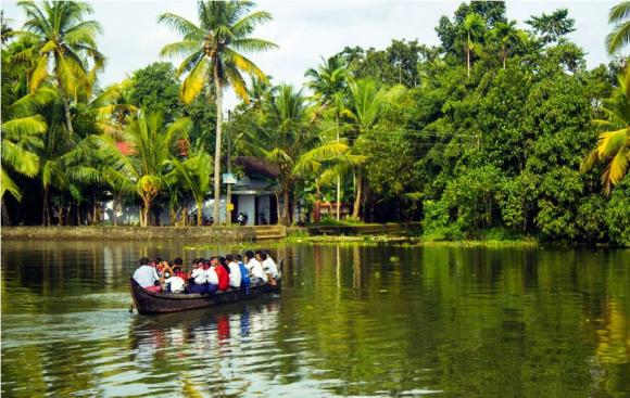 đường đến trường, đường đến trường nguy hiểm, con đường nguy hiểm