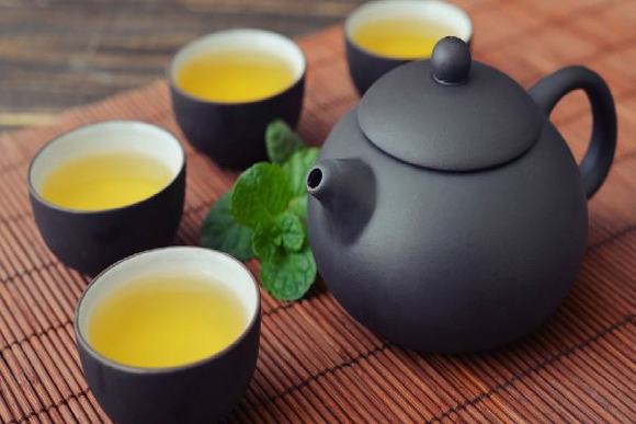 trà xanh, uống trà xanh sau khi ăn, uống trà xanh gây hại