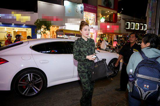 sao việt, bảo thy, ca sĩ bảo thy, tài sản bảo thy, scandal bảo thy