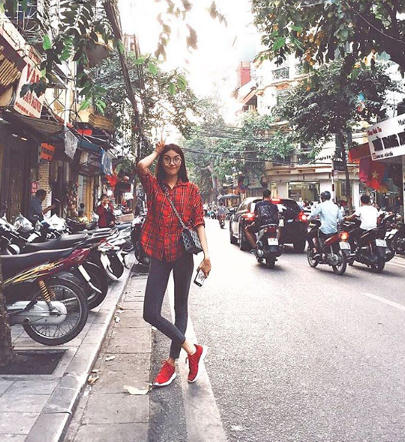 Lan Khuê, người mẫu Lan Khuê, siêu mẫu Lan Khuê, Hoa khôi áo dài Lan Khuê, sao Việt