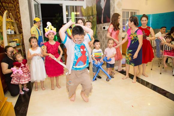 Bùi Thị Hà, Hoa hậu Bùi Thị Hà, Con gái hoa hậu Bùi Thị Hà, Sao việt