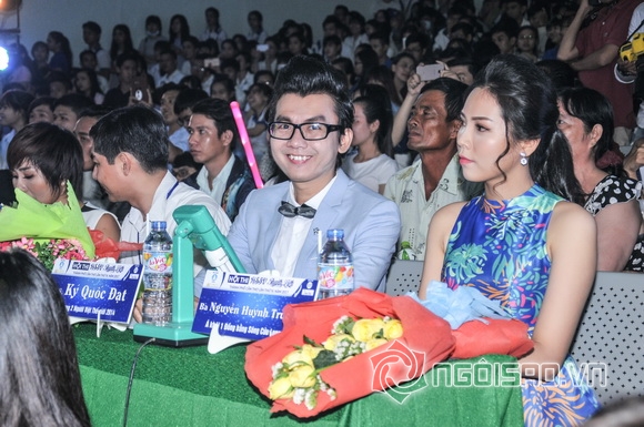 Ký Quốc Đạt, Á vương Ký Quốc Đạt, Sao Việt