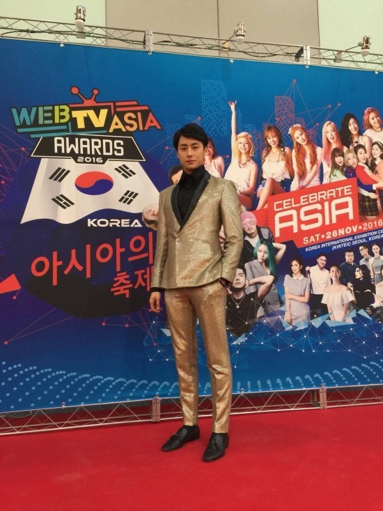 sao Việt,Chi Pu,WebTV Asia Awards,Pen Pineapple Apple Pen,sao Hàn,SNSD,Choi Jin Hyuk