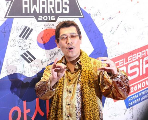 sao Việt,Chi Pu,WebTV Asia Awards,Pen Pineapple Apple Pen,sao Hàn,SNSD,Choi Jin Hyuk