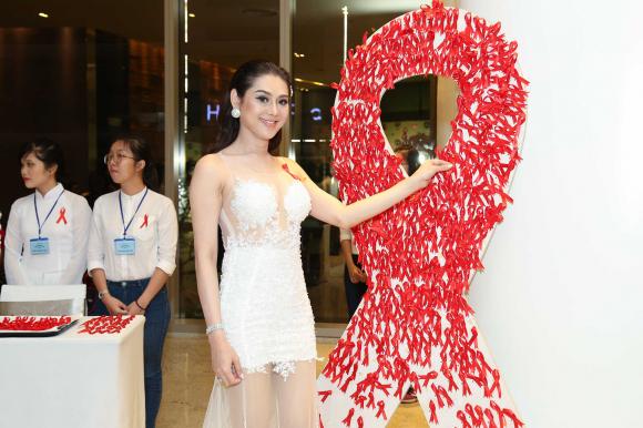 Ngọc Thanh Tâm, Văn Mai Hương,  Dải băng đỏ 2016