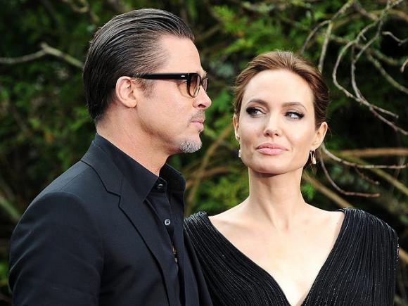 Angela Jolie , Angela Jolie hút thuốc lá thay cơm, Angela Jolie ly hôn Brad Pitt, Angela Jolie tiều tụy