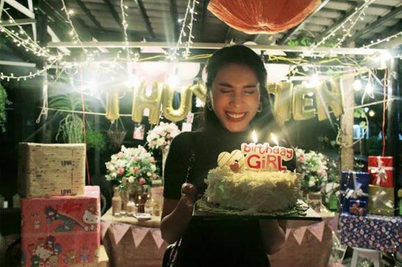 Thủy Tiên, nữ ca sĩ Thủy Tiên, sinh nhật Thủy Tiên, FC tổ chức sinh nhật cho Thủy Tiên