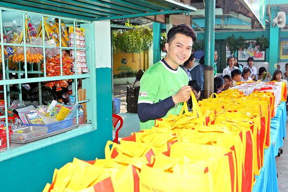 Nam Cường, Gắn kết yêu thương, Sao Việt, Sao việt làm từ thiện