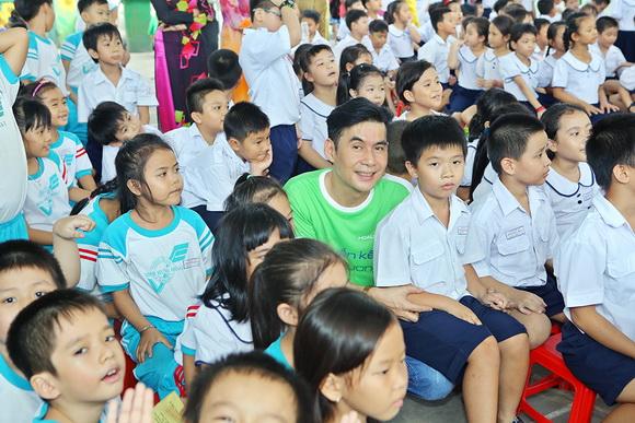 Nam Cường, Gắn kết yêu thương, Sao Việt, Sao việt làm từ thiện