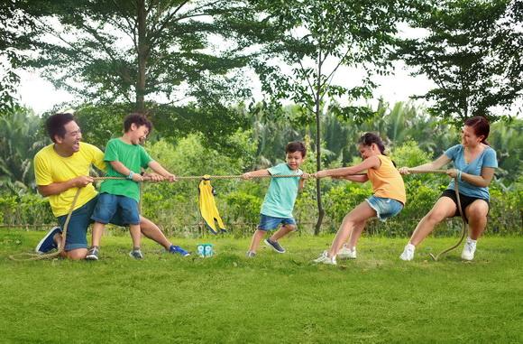 sao-viet-va-cac-con-212-3-ngoisao.vn-w580-h381 6 Minh Khang – Thúy Hạnh, Lý Hải - Minh Hà, Phan Anh, Sao Việt