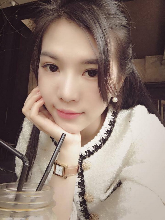 Mc nhã uyên,nhac uyên tinh tế,fashionista nhã uyên