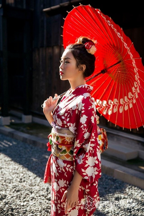 sao việt, hoa hậu việt, hoa hậu đỗ mỹ linh, đỗ mỹ linh mặc kimono
