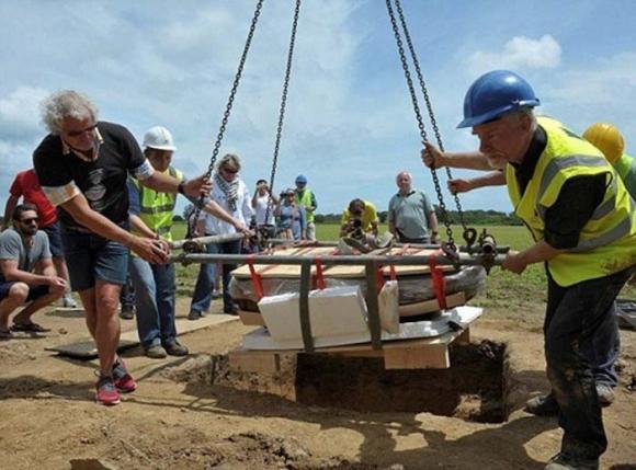 kho báu, tìm kho báu, người may mắn tìm được kho báu, chuyện lạ